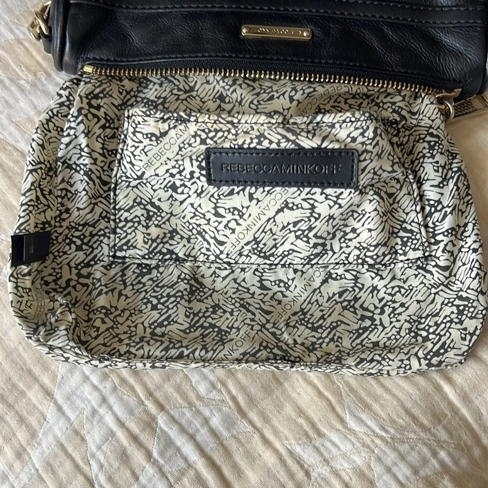 REBECCA MINKOFF BLACK LEATHER SILVER CHAIN LARGE MAC CROSSBODY BAG - Picture 8 of 14